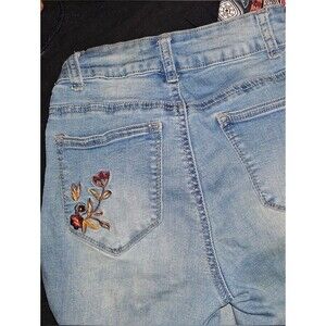 Women's High-Rise Light Blue Embroidered Back-Pocket Jeans
